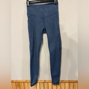 Sivana Spirit Blue Camo High-Waisted Leggings with Pockets - Size Small